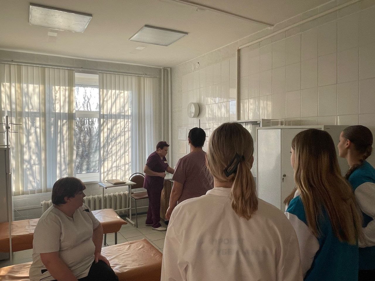 Юные медики проводят зимние каникулы с пользой! Юные медики проводят зимние каникулы с пользой!