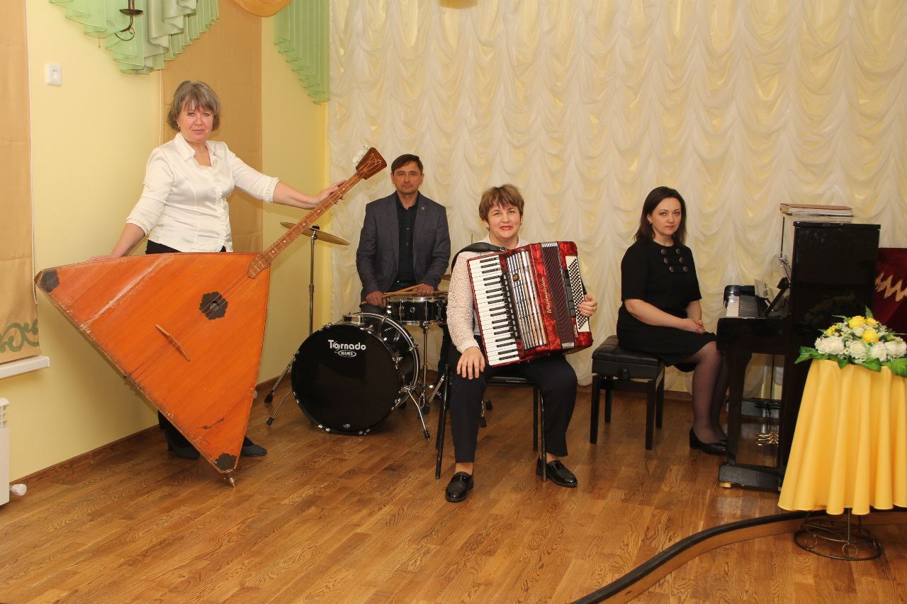 Детская школа искусств им. В.Ф. Трутовского подвела итоги 2025 года Детская школа искусств им. В.Ф. Трутовского подвела итоги 2025 года