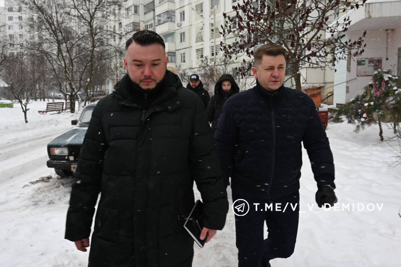 Валентин Демидов выехал на объекты, где идёт восстановление домов после ударов ВСУ Валентин Демидов выехал на объекты, где идёт восстановление домов после ударов ВСУ