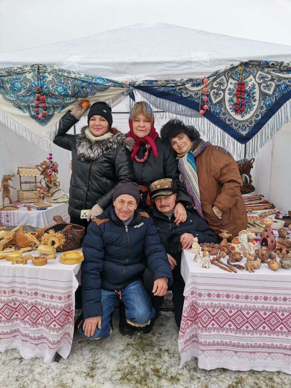 Олег Медведев: 7 января мастера Дома ремёсел Яковлевского округа стали участниками фестиваля семейных традиций «Рождественские ценности» в Чернянском округе