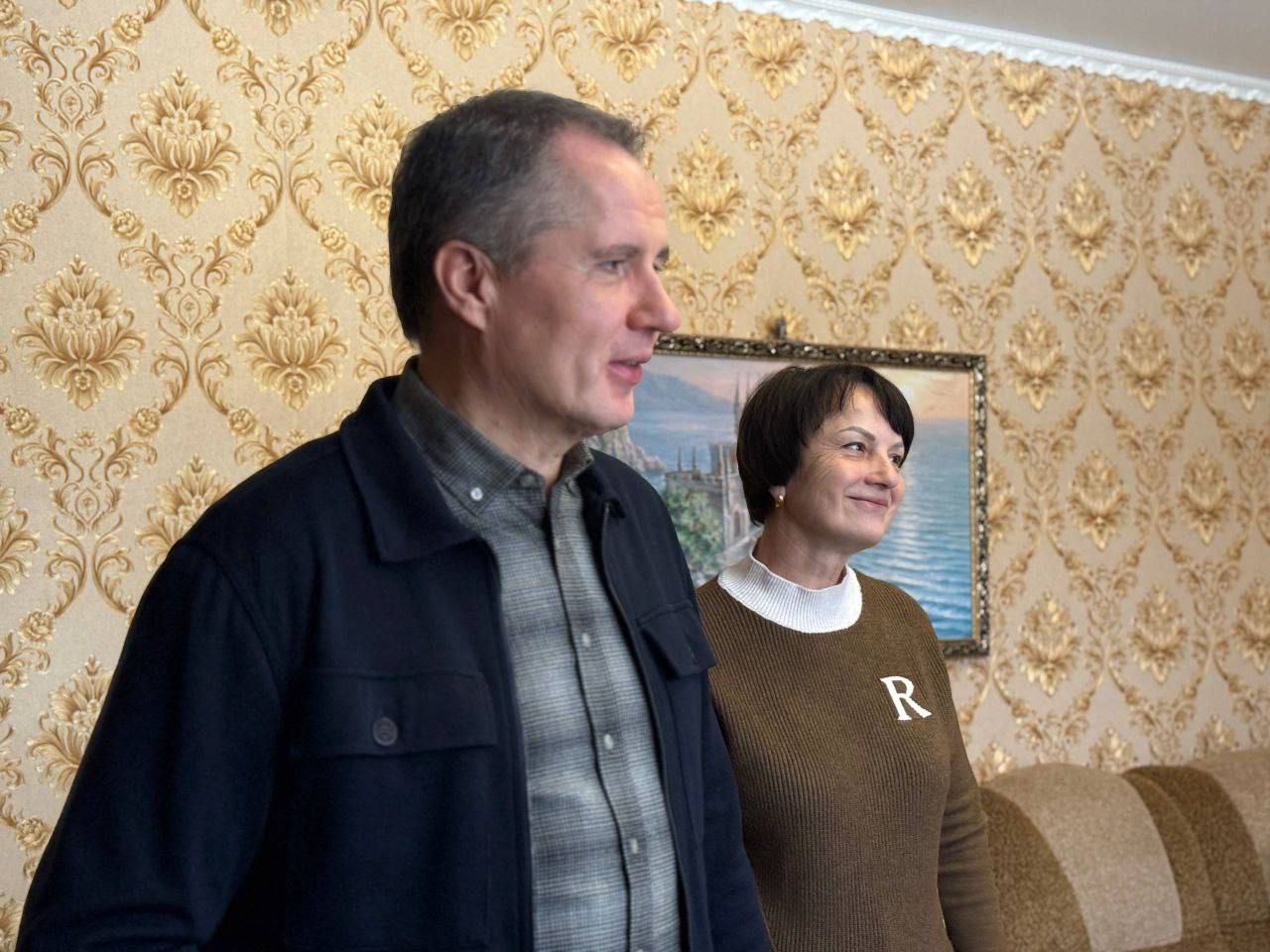 Татьяна Круглякова: Вместе с Губернатором Белгородской области Вячеславом Гладковым заехали в гости к юному жителю села Головино Ивану Еремию Татьяна Круглякова: Вместе с Губернатором Белгородской области Вячеславом Гладковым заехали в гости к юному жителю села Головино Ивану Еремию