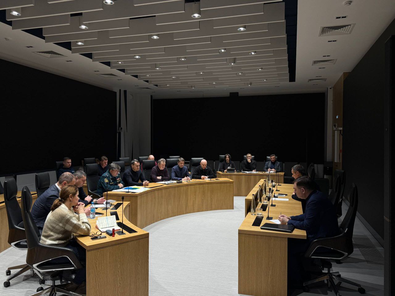 Вячеслав Гладков: В 7:00 провел заседание штаба по ликвидации последствий обстрелов инфраструктурных объектов Белгородской области Вячеслав Гладков: В 7:00 провел заседание штаба по ликвидации последствий обстрелов инфраструктурных объектов Белгородской области