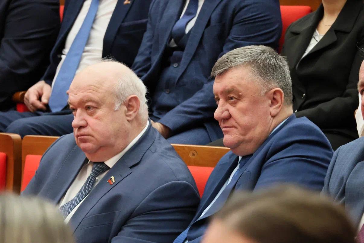 Юрий Клепиков: По сложившейся традиции в этот знаковый для белгородцев день, день рождения Василия Яковлевича Горина, мы чествуем выдающихся тружеников сельского хозяйства — лауреатов премии имени В.Я. Горина за достижения в... Юрий Клепиков: По сложившейся традиции в этот знаковый для белгородцев день, день рождения Василия Яковлевича Горина, мы чествуем выдающихся тружеников сельского хозяйства — лауреатов премии имени В.Я. Горина за достижения в...