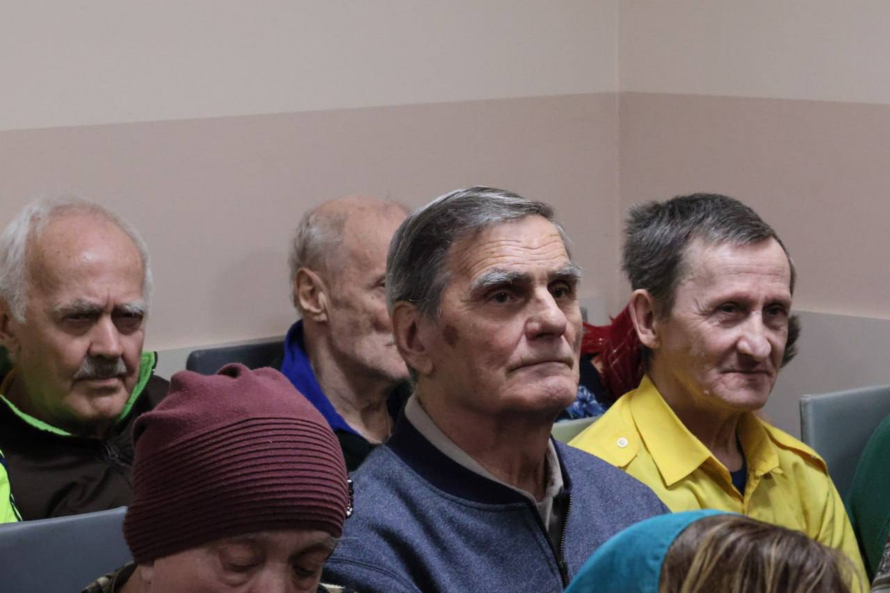 Юрий Клепиков: Посетили сегодня социальный центр «Милосердие и забота» — поздравили постояльцев и работников с прошедшими и наступающими праздниками, а также передали сладости, фрукты и овощи Юрий Клепиков: Посетили сегодня социальный центр «Милосердие и забота» — поздравили постояльцев и работников с прошедшими и наступающими праздниками, а также передали сладости, фрукты и овощи