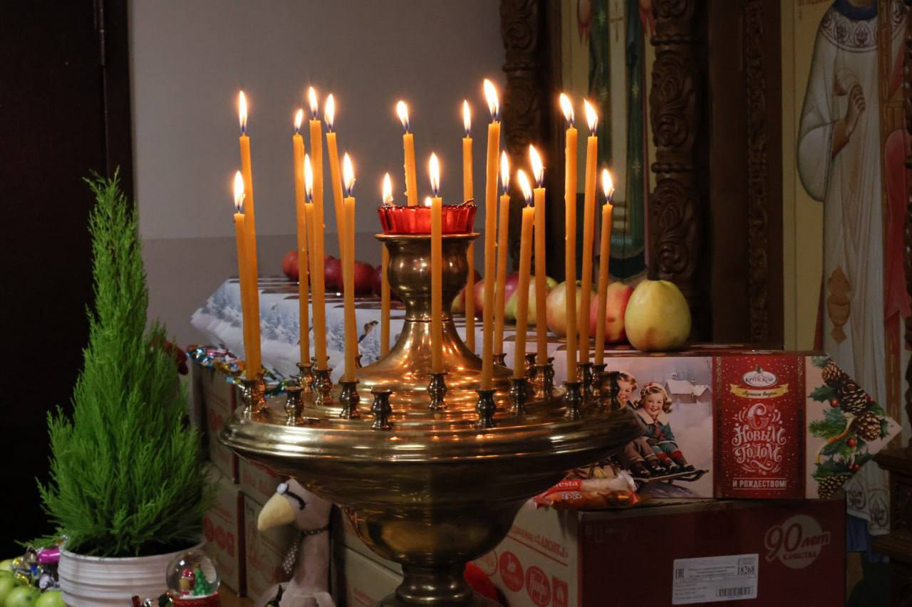 Юрий Клепиков: Посетили сегодня социальный центр «Милосердие и забота» — поздравили постояльцев и работников с прошедшими и наступающими праздниками, а также передали сладости, фрукты и овощи