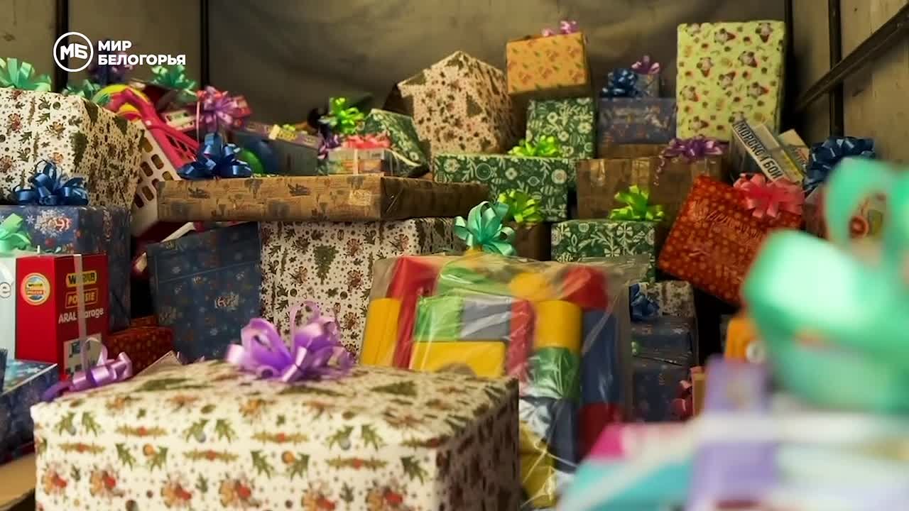 Сотрудники горбольницы №2 Белгорода провели новогоднюю акцию для воспитанников социально-реабилитационного центра