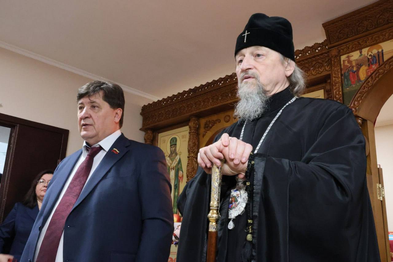 Юрий Клепиков: Посетили сегодня социальный центр «Милосердие и забота» — поздравили постояльцев и работников с прошедшими и наступающими праздниками, а также передали сладости, фрукты и овощи Юрий Клепиков: Посетили сегодня социальный центр «Милосердие и забота» — поздравили постояльцев и работников с прошедшими и наступающими праздниками, а также передали сладости, фрукты и овощи