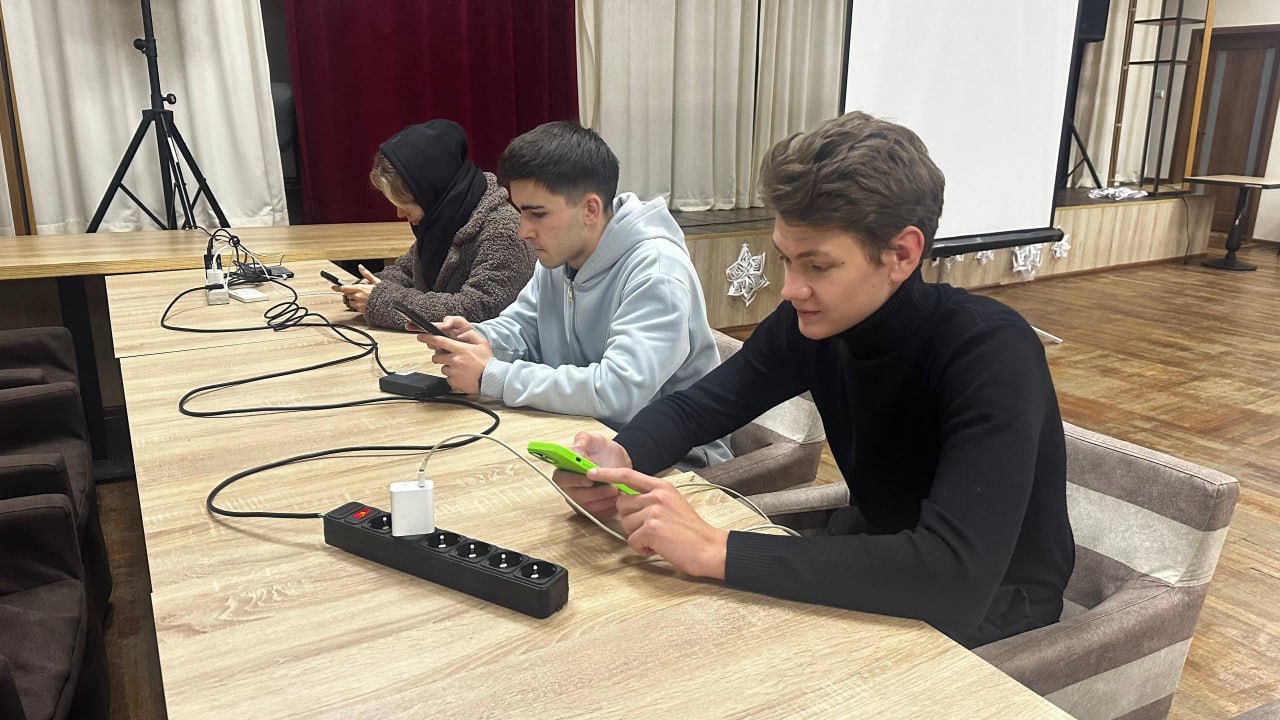 В общежитии №2 БГТУ им. В. Г. Шухова открыли «тёплый пункт» В общежитии №2 БГТУ им. В. Г. Шухова открыли «тёплый пункт»