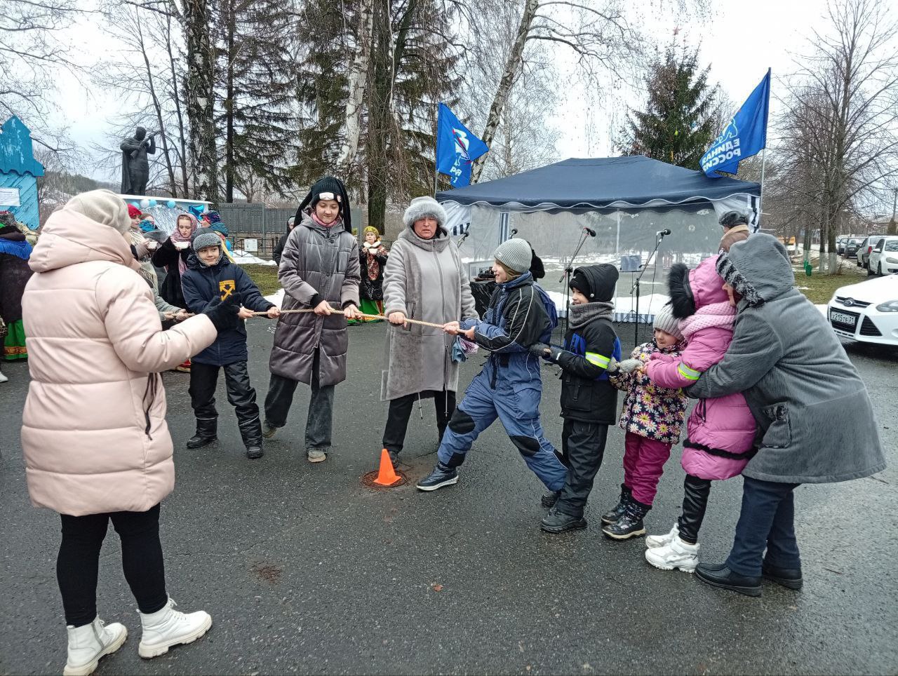 Олег Медведев: В дни новогодних праздников, 9 января, на Саженской земле прошла «Ярмарка по-Саженски» Олег Медведев: В дни новогодних праздников, 9 января, на Саженской земле прошла «Ярмарка по-Саженски»