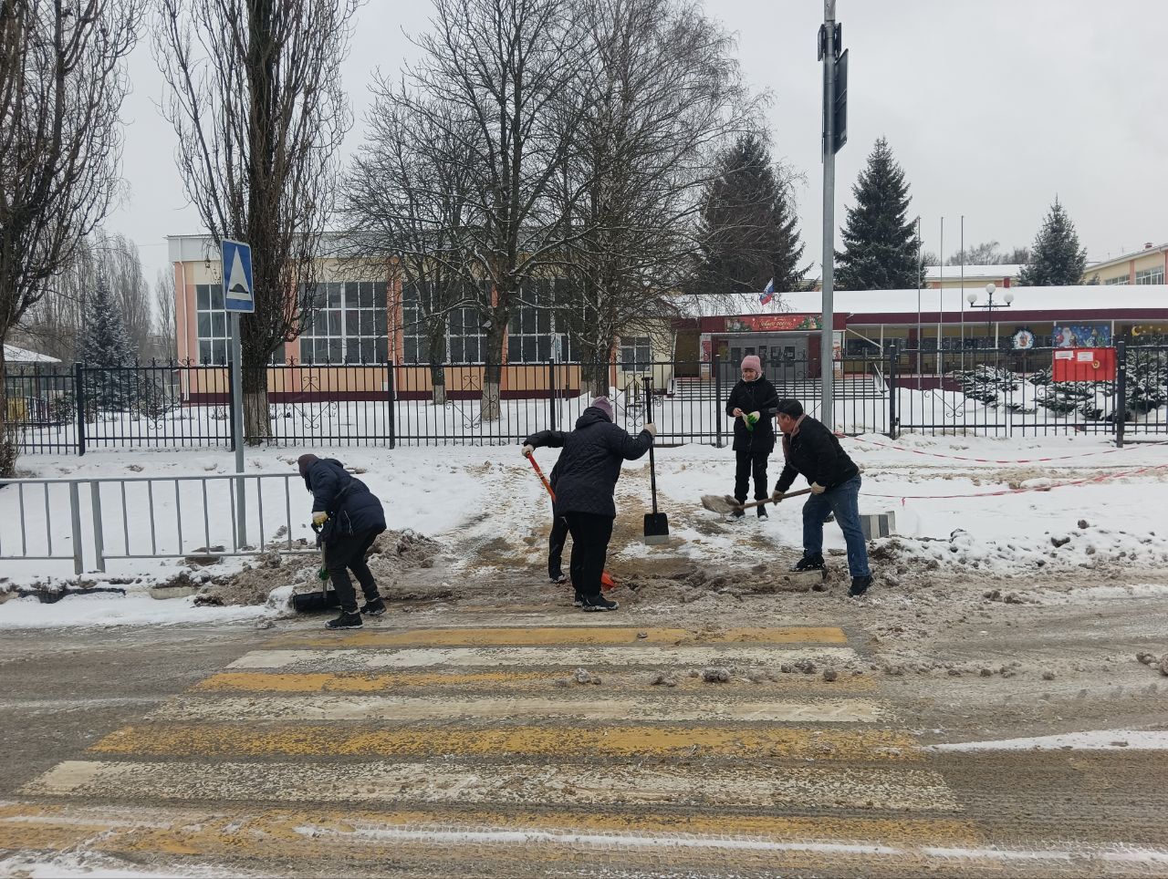 Олег Медведев: Дорогие яковлевцы!. Ежедневно сотрудники МБУ "Благоустройство" выполняют свою работу, направленную на поддержание чистоты и порядка на территории нашего округа