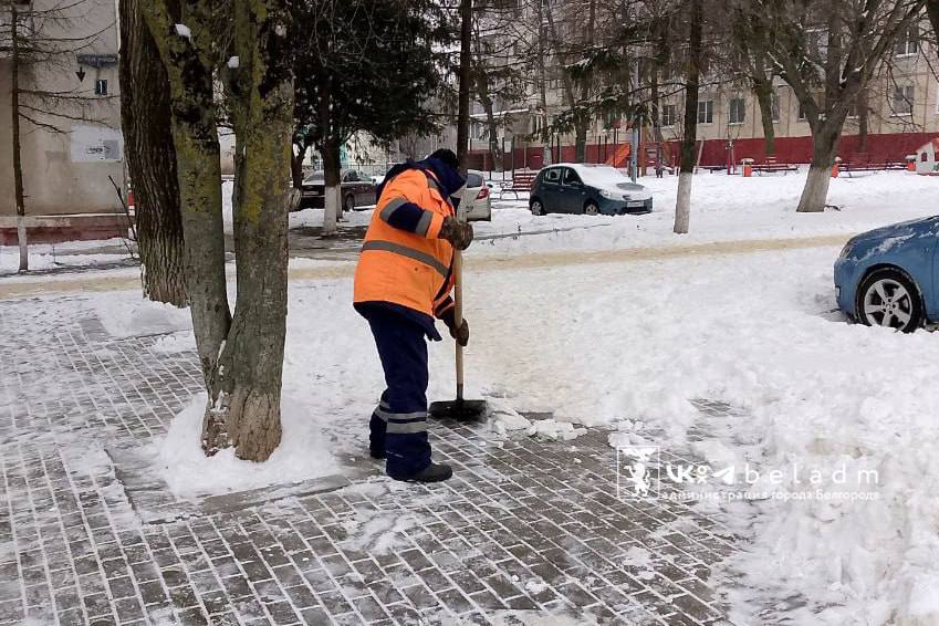 Уборка снега в Белгороде: планы на 13 января Уборка снега в Белгороде: планы на 13 января