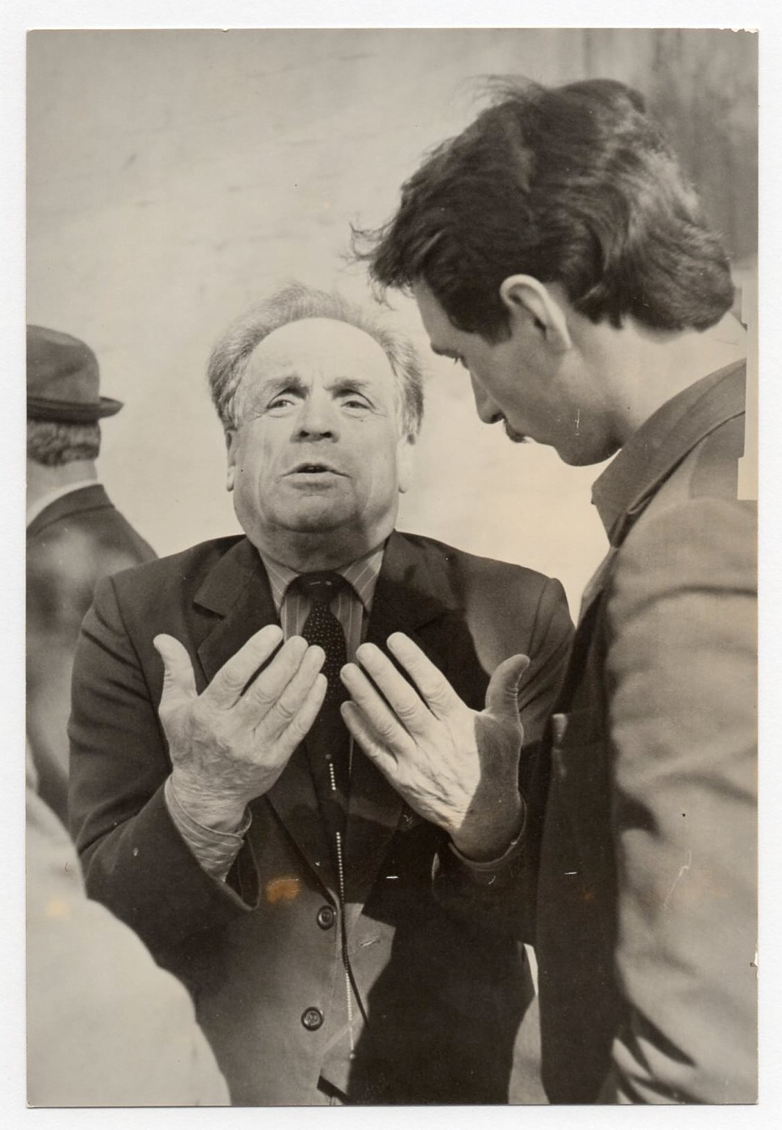 Уважаемые сотрудники редакции районной газеты «Родной край» и ветераны журналистики Грайворонского округа! Поздравляем вас с Днём российской печати! Уважаемые сотрудники редакции районной газеты «Родной край» и ветераны журналистики Грайворонского округа! Поздравляем вас с Днём российской печати!