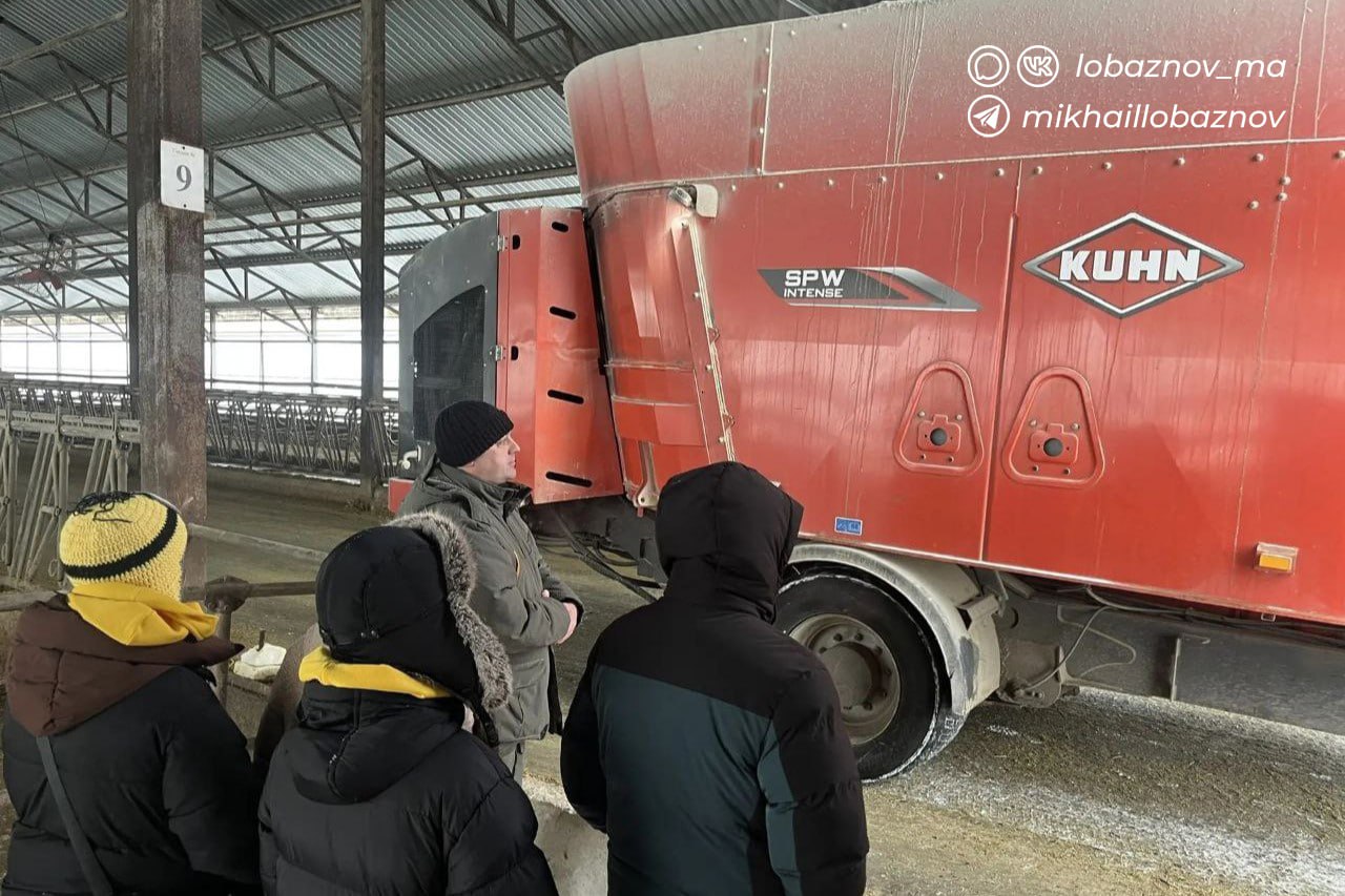 Михаил Лобазнов: В прошлом году Старый Оскол присоединился к проекту «Агротехнологические классы», который инициировал губернатор Вячеслав Владимирович Гладков Михаил Лобазнов: В прошлом году Старый Оскол присоединился к проекту «Агротехнологические классы», который инициировал губернатор Вячеслав Владимирович Гладков