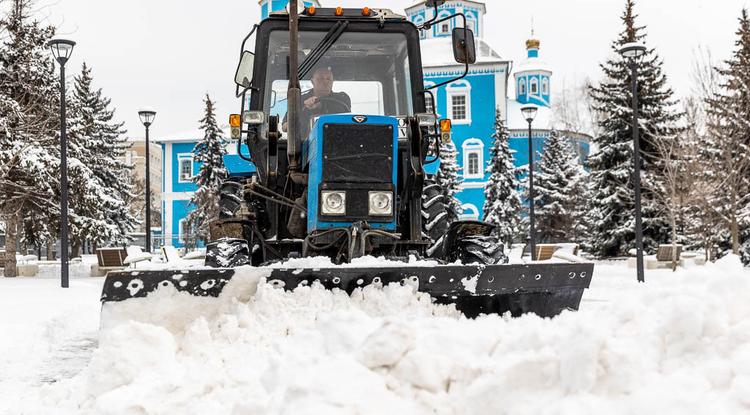 Белгородские коммунальщики продолжат работать в круглосуточном режиме из-за риска нового снегопада