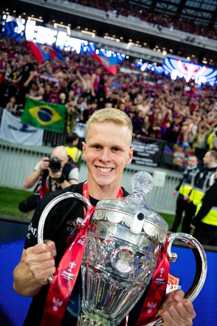 Староосколец стал одним из лучших молодых футболистов мира Староосколец стал одним из лучших молодых футболистов мира