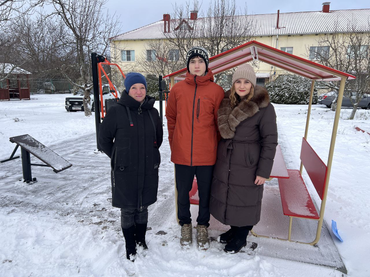 Владимир Переверзев: Двор, который объединил: как жители Хотмыжска превратили обычный двор в центр притяжения