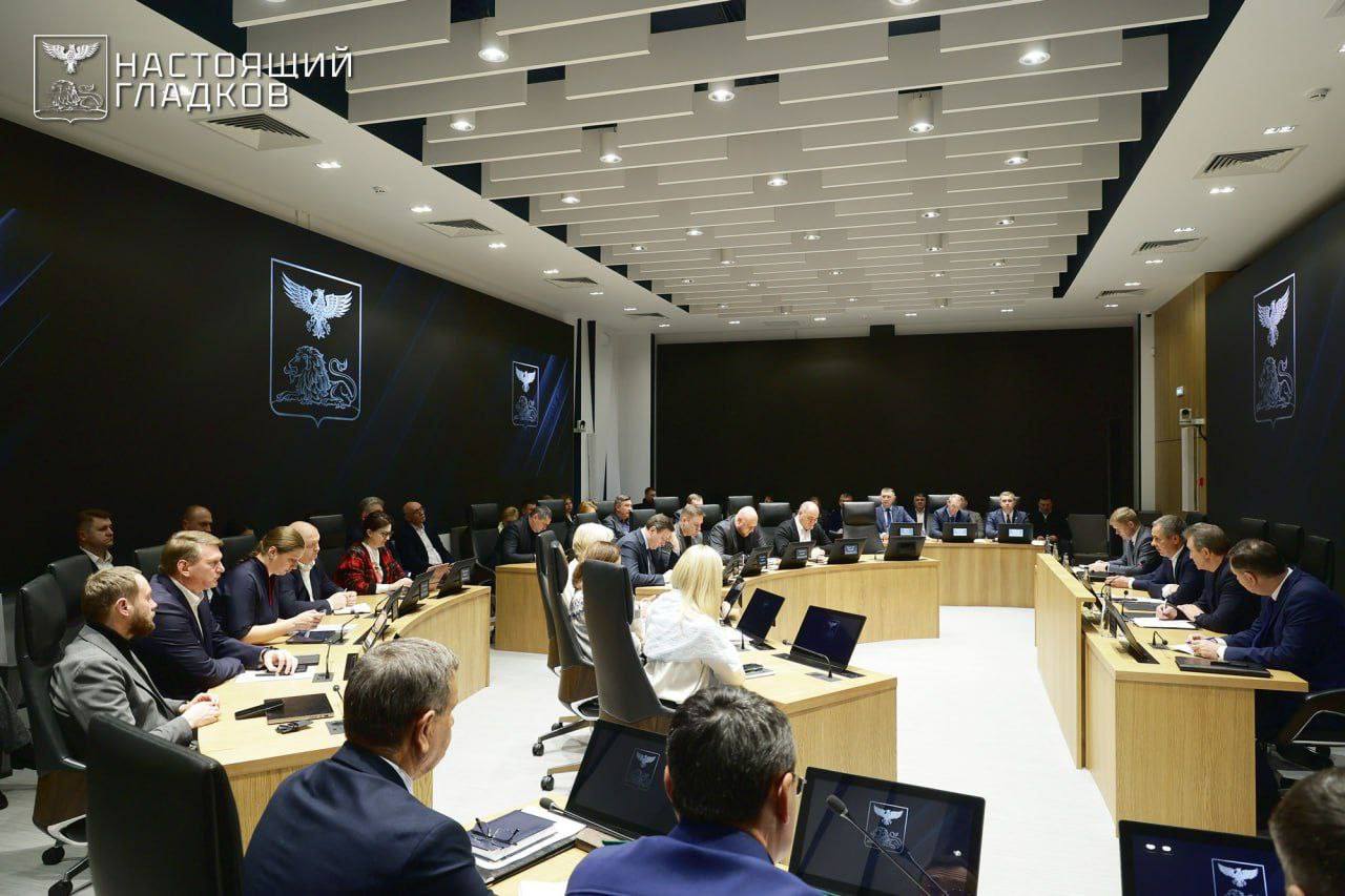 Михаил Лобазнов: Принял участие в итоговом совещании с губернатором Вячеславом Владимировичем Гладковым, посвящённом борьбе с коррупцией