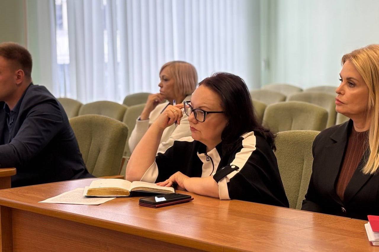 Анна Куташова: Вновь встретилась с руководителями ресурсных центров поддержки некоммерческих организаций Старооскольского округа Анна Куташова: Вновь встретилась с руководителями ресурсных центров поддержки некоммерческих организаций Старооскольского округа