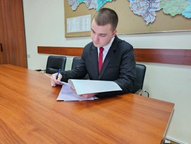 Сегодня в правительстве Белгородской области проходит День дублёра, и министерством строительства области руководит дублер министра Фесенко Даниил