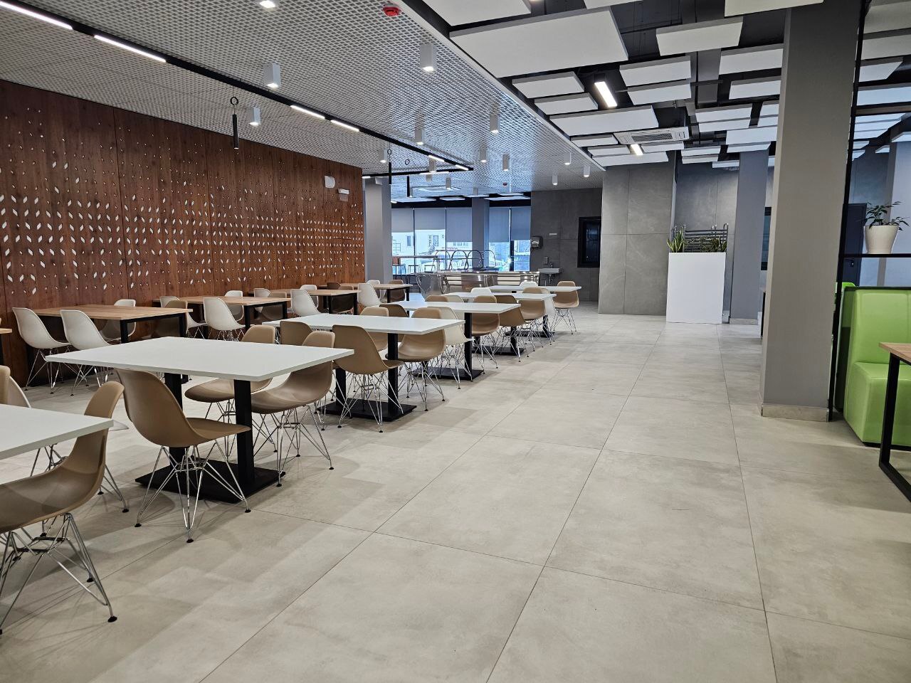 Сегодня в правительстве Белгородской области проходит День дублёра, и министерством строительства области руководит дублер министра Фесенко Даниил Сегодня в правительстве Белгородской области проходит День дублёра, и министерством строительства области руководит дублер министра Фесенко Даниил