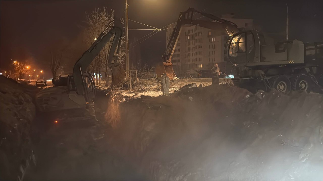 Более 1700 человек эвакуировали из-за обнаружения воронки от боеприпаса в Белгороде Более 1700 человек эвакуировали из-за обнаружения воронки от боеприпаса в Белгороде