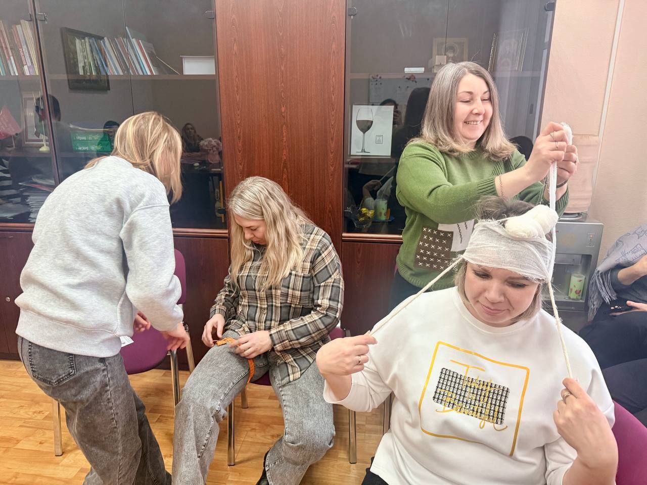 Владимир Переверзев: В Борисовском муниципальном округе продолжается серия обучающих мастер-классов по навыкам оказания первой доврачебной помощи для сотрудников предприятий и организаций Владимир Переверзев: В Борисовском муниципальном округе продолжается серия обучающих мастер-классов по навыкам оказания первой доврачебной помощи для сотрудников предприятий и организаций