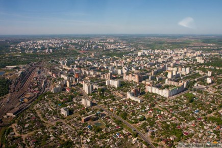В течение дня ПВО в районе Белгорода продолжает отражать систематические атаки дронов и РСЗО противника пытающихся обстреливать город