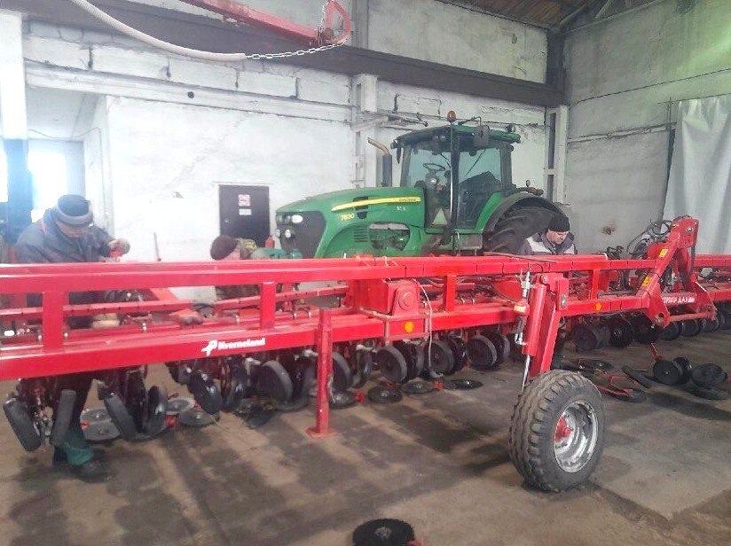 Аграрии нашего округа активно готовятся к весенним полевым работам Аграрии нашего округа активно готовятся к весенним полевым работам