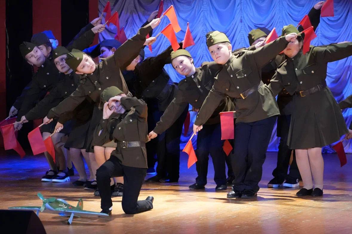 Андрей Миськов: В 83-ю годовщину со Дня освобождения города Новый Оскол от немецко-фашистских захватчиков вместе с земляками подвели итоги 2025 года, объявленного Президентом Российской Федерации Годом защитников Отечества Андрей Миськов: В 83-ю годовщину со Дня освобождения города Новый Оскол от немецко-фашистских захватчиков вместе с земляками подвели итоги 2025 года, объявленного Президентом Российской Федерации Годом защитников Отечества