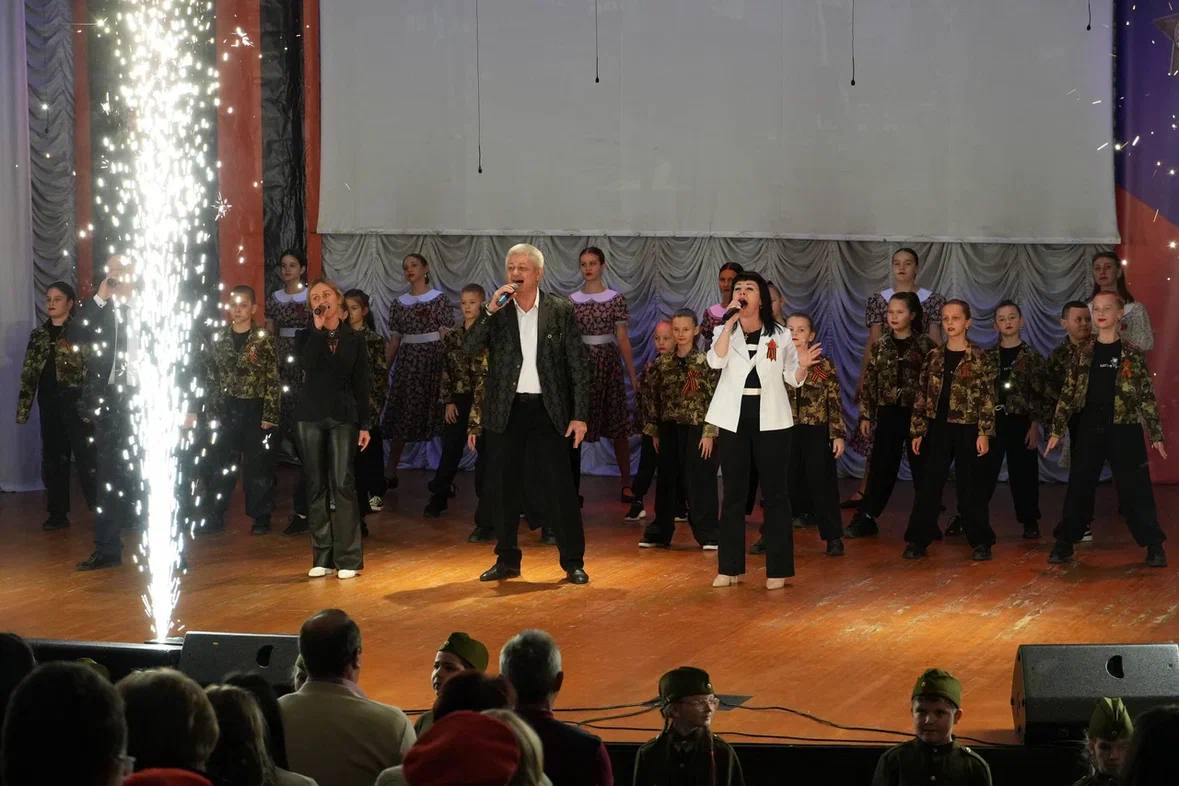 Андрей Миськов: В 83-ю годовщину со Дня освобождения города Новый Оскол от немецко-фашистских захватчиков вместе с земляками подвели итоги 2025 года, объявленного Президентом Российской Федерации Годом защитников Отечества Андрей Миськов: В 83-ю годовщину со Дня освобождения города Новый Оскол от немецко-фашистских захватчиков вместе с земляками подвели итоги 2025 года, объявленного Президентом Российской Федерации Годом защитников Отечества