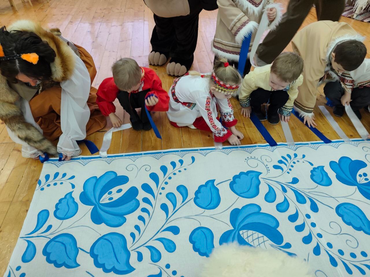 В образовательных учреждениях нашего округа проходят мероприятия, посвящённые воспитанию у подрастающего поколения глубокого уважения и искренней любви к уникальной многонациональной культуре нашей великой страны В образовательных учреждениях нашего округа проходят мероприятия, посвящённые воспитанию у подрастающего поколения глубокого уважения и искренней любви к уникальной многонациональной культуре нашей великой страны