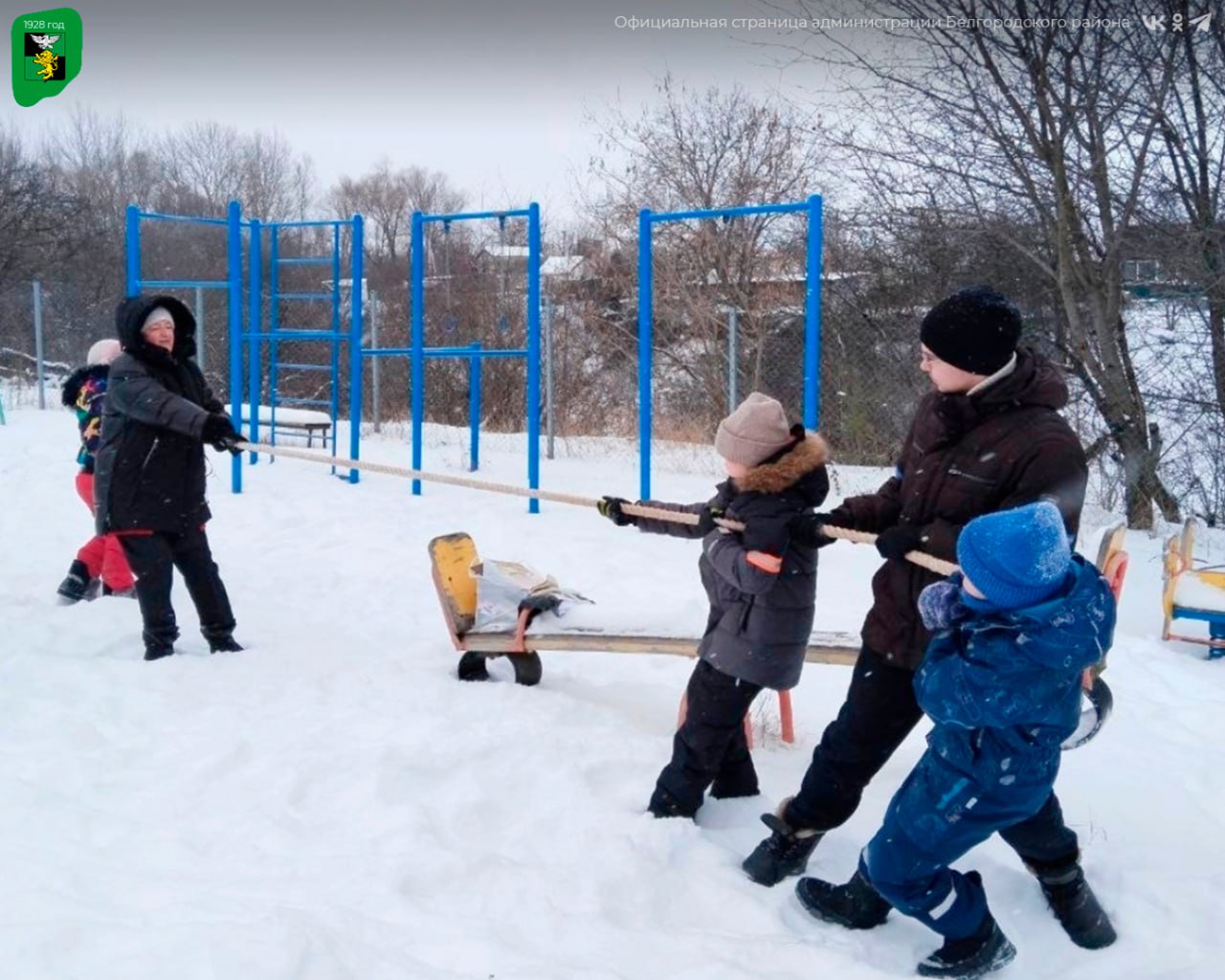 В ТОСах нашего муниципалитета состоялся праздник книги и дружбы с библиобусом В ТОСах нашего муниципалитета состоялся праздник книги и дружбы с библиобусом