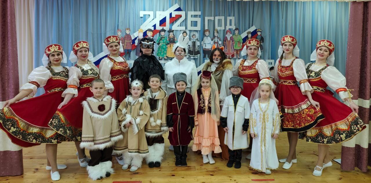 В образовательных учреждениях нашего округа проходят мероприятия, посвящённые воспитанию у подрастающего поколения глубокого уважения и искренней любви к уникальной многонациональной культуре нашей великой страны В образовательных учреждениях нашего округа проходят мероприятия, посвящённые воспитанию у подрастающего поколения глубокого уважения и искренней любви к уникальной многонациональной культуре нашей великой страны