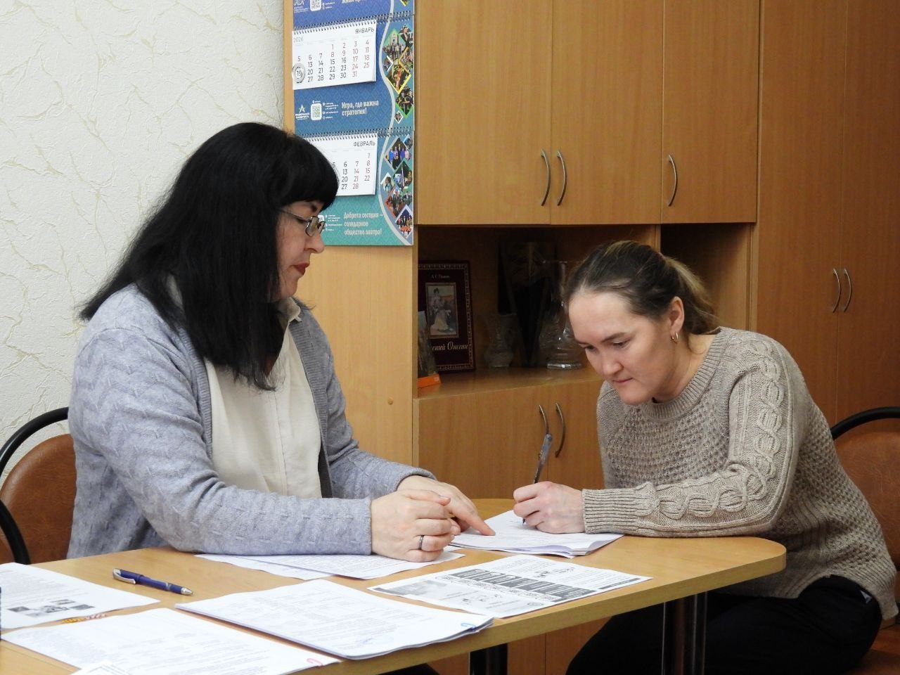 Татьяна Киричкова: Сегодня на заседании межведомственной комиссии по предоставлению социальных контрактов рассмотрели четыре заявки от жителей нашего округа Татьяна Киричкова: Сегодня на заседании межведомственной комиссии по предоставлению социальных контрактов рассмотрели четыре заявки от жителей нашего округа