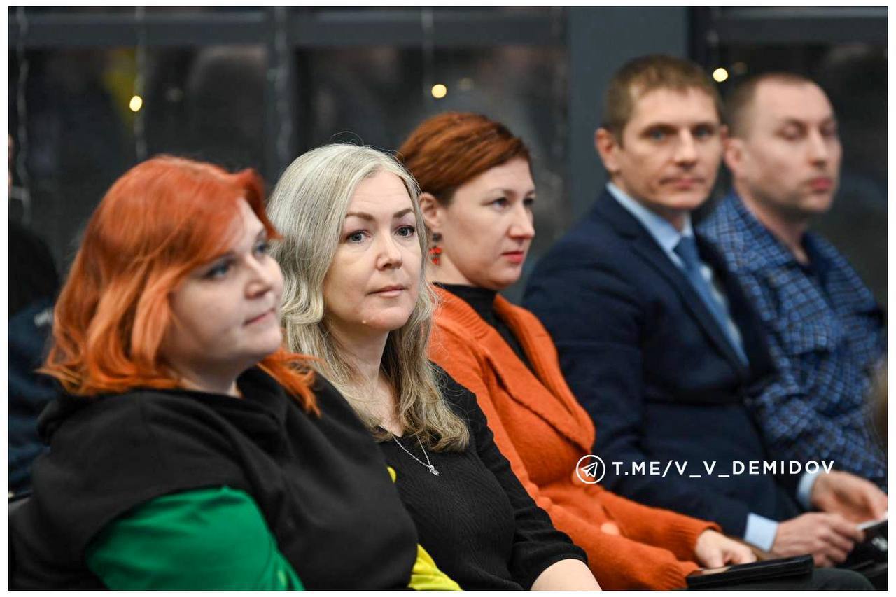 В Белгороде состоялась первая встреча дискуссионного клуба «Белгородская среда» В Белгороде состоялась первая встреча дискуссионного клуба «Белгородская среда»