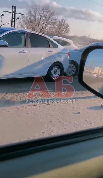 Авария с участием нескольких авто вблизи ж/д вокзала в Белгороде