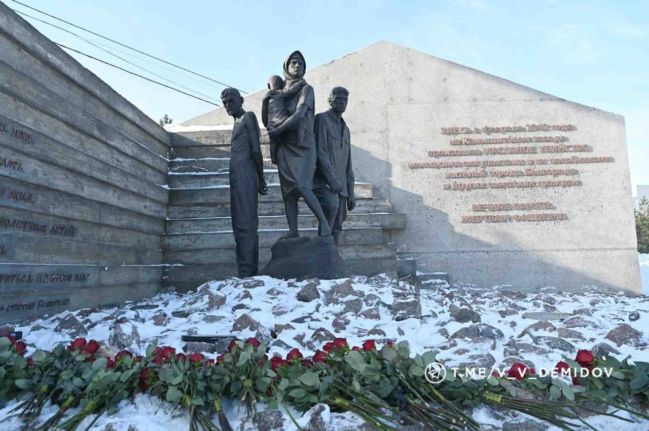 В Белгороде почтили память белгородцев, погибших в феврале 1942 года В Белгороде почтили память белгородцев, погибших в феврале 1942 года