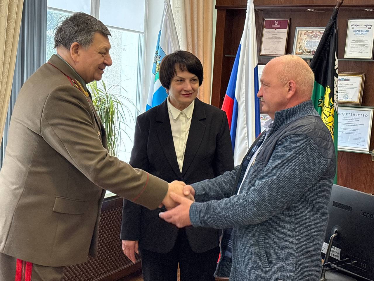 Татьяна Круглякова: Руководитель управления Малиновской сельской территории Александр Геннадьевич Игнатов удостоен медали «100 лет. Генерал армии Сухоруков Д.С.» Татьяна Круглякова: Руководитель управления Малиновской сельской территории Александр Геннадьевич Игнатов удостоен медали «100 лет. Генерал армии Сухоруков Д.С.»