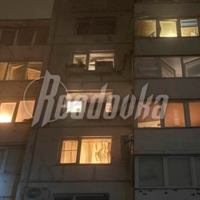 Кадры последствий ракетного обстрела Белгорода, при котором пострадала многоэтажка — в окнах выбиты стекла, повреждена крыша