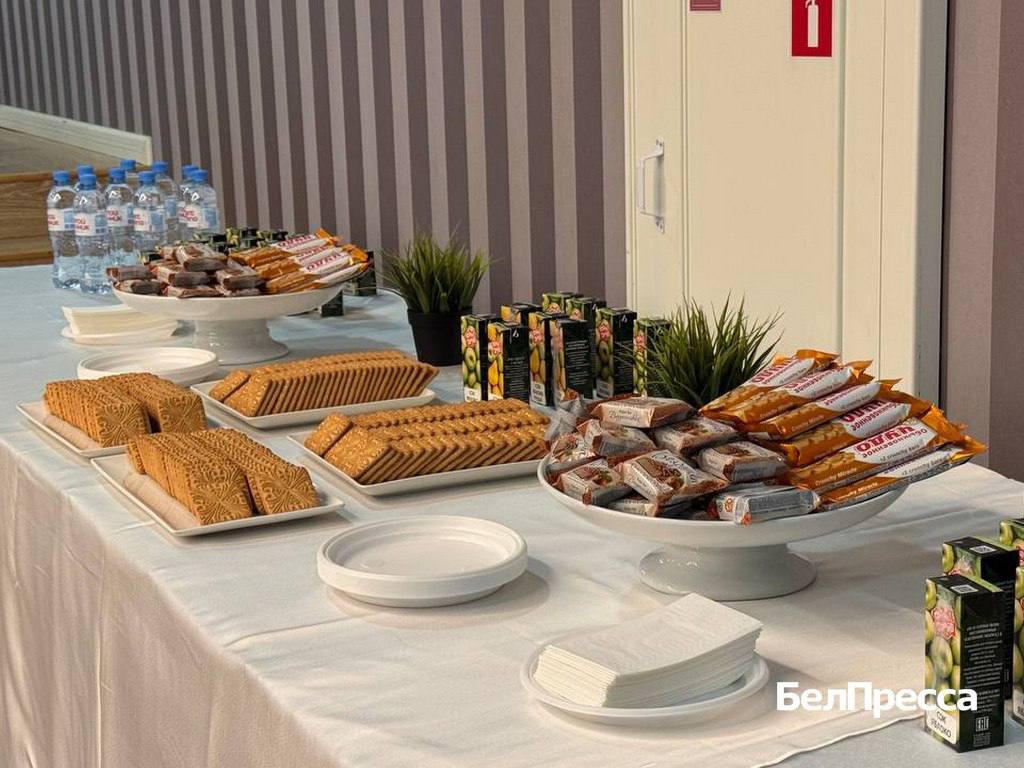 Пункт обогрева также работает в отеле «Континенталь» Пункт обогрева также работает в отеле «Континенталь»