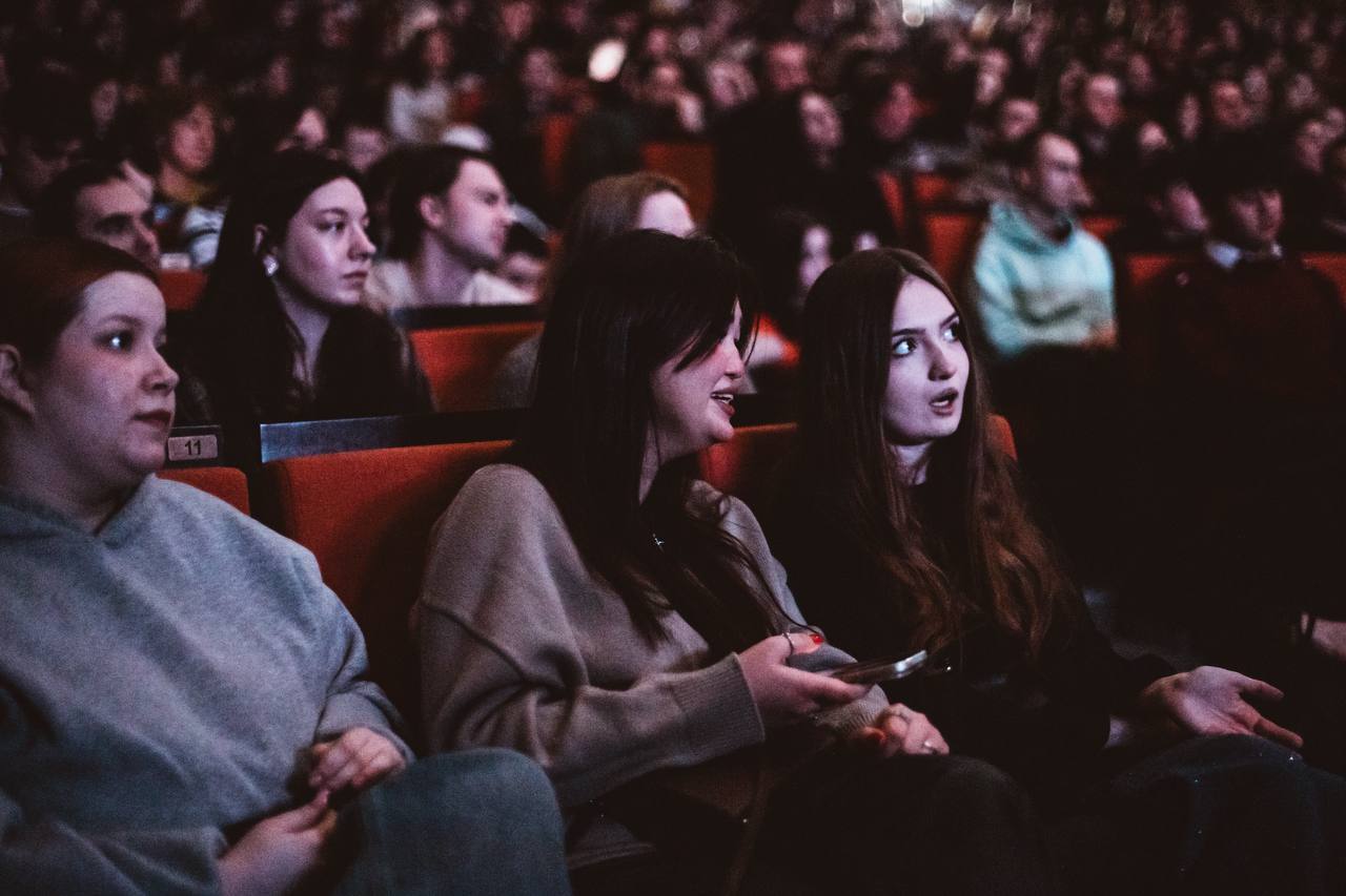 В Белгороде состоялся благотворительный акустический концерт группы «Бонд с кнопкой» В Белгороде состоялся благотворительный акустический концерт группы «Бонд с кнопкой»