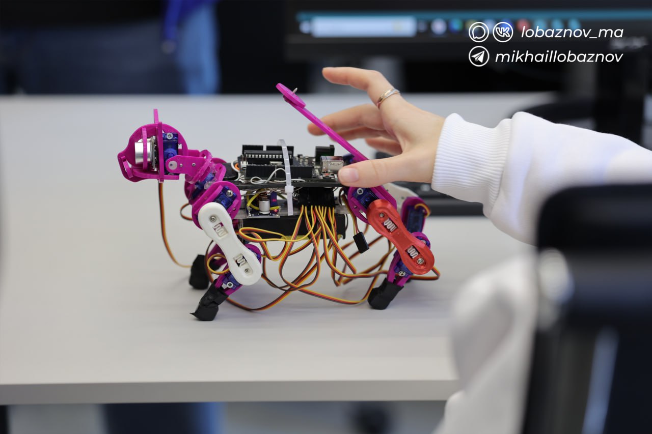 Михаил Лобазнов: По случаю празднования Дня православной молодёжи вместе с митрополитом Белгородским и Старооскольским Иоанном встретился с ребятами на базе СТИ НИТУ «МИСИС» Михаил Лобазнов: По случаю празднования Дня православной молодёжи вместе с митрополитом Белгородским и Старооскольским Иоанном встретился с ребятами на базе СТИ НИТУ «МИСИС»