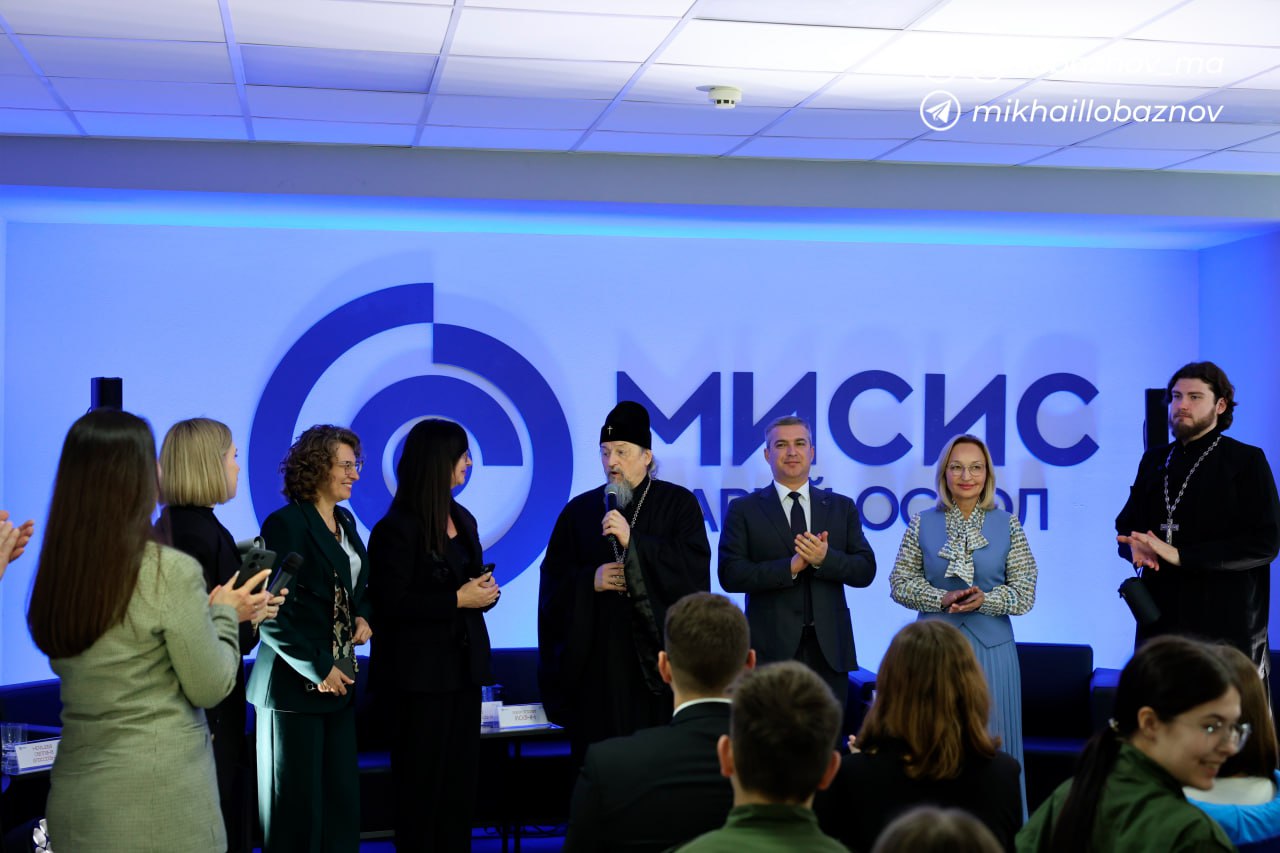 Михаил Лобазнов: По случаю празднования Дня православной молодёжи вместе с митрополитом Белгородским и Старооскольским Иоанном встретился с ребятами на базе СТИ НИТУ «МИСИС»