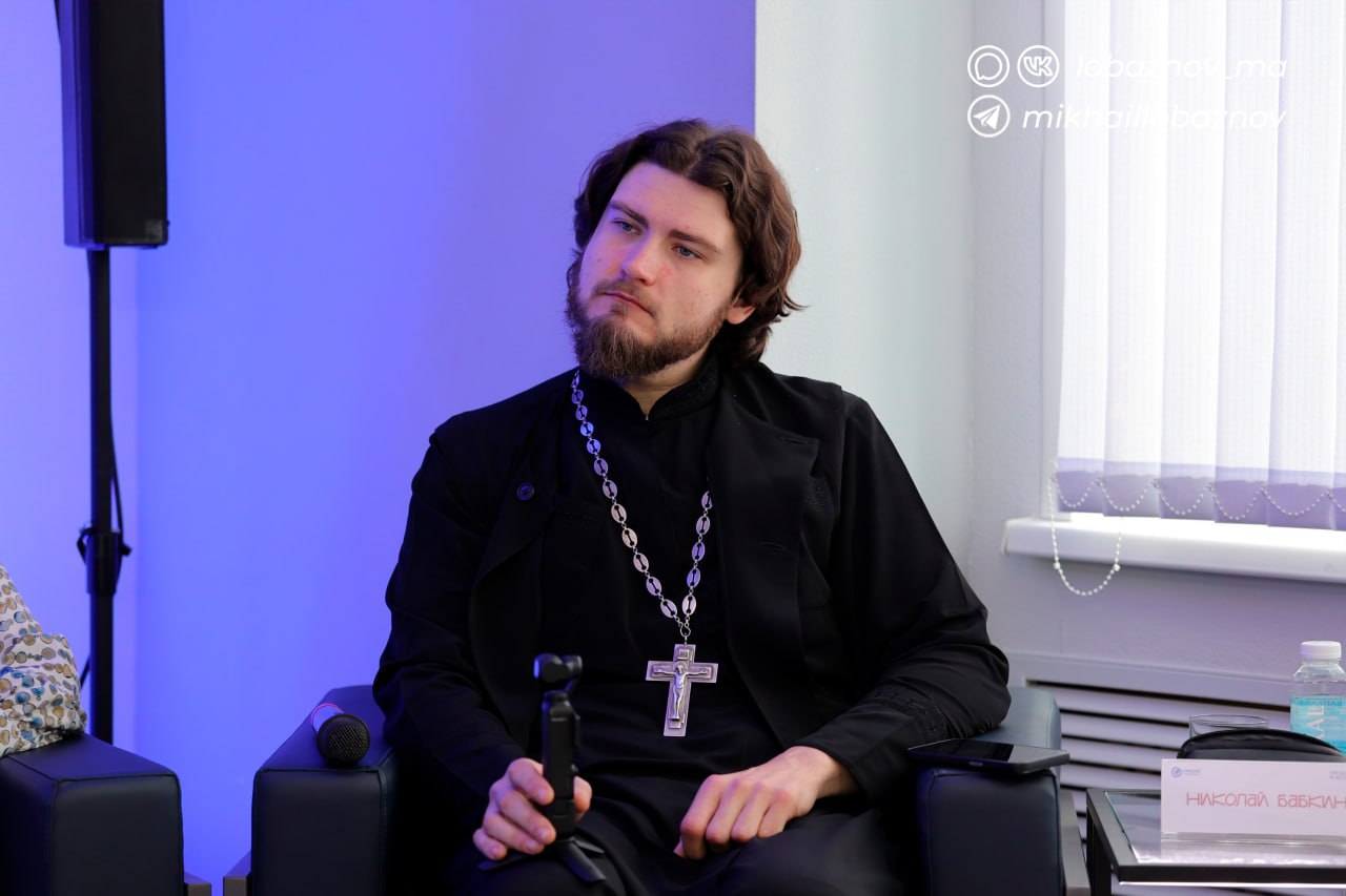 Михаил Лобазнов: По случаю празднования Дня православной молодёжи вместе с митрополитом Белгородским и Старооскольским Иоанном встретился с ребятами на базе СТИ НИТУ «МИСИС» Михаил Лобазнов: По случаю празднования Дня православной молодёжи вместе с митрополитом Белгородским и Старооскольским Иоанном встретился с ребятами на базе СТИ НИТУ «МИСИС»