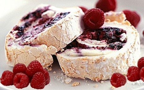 Лёгкий новогодний торт, который покорит даже критиков сладкого