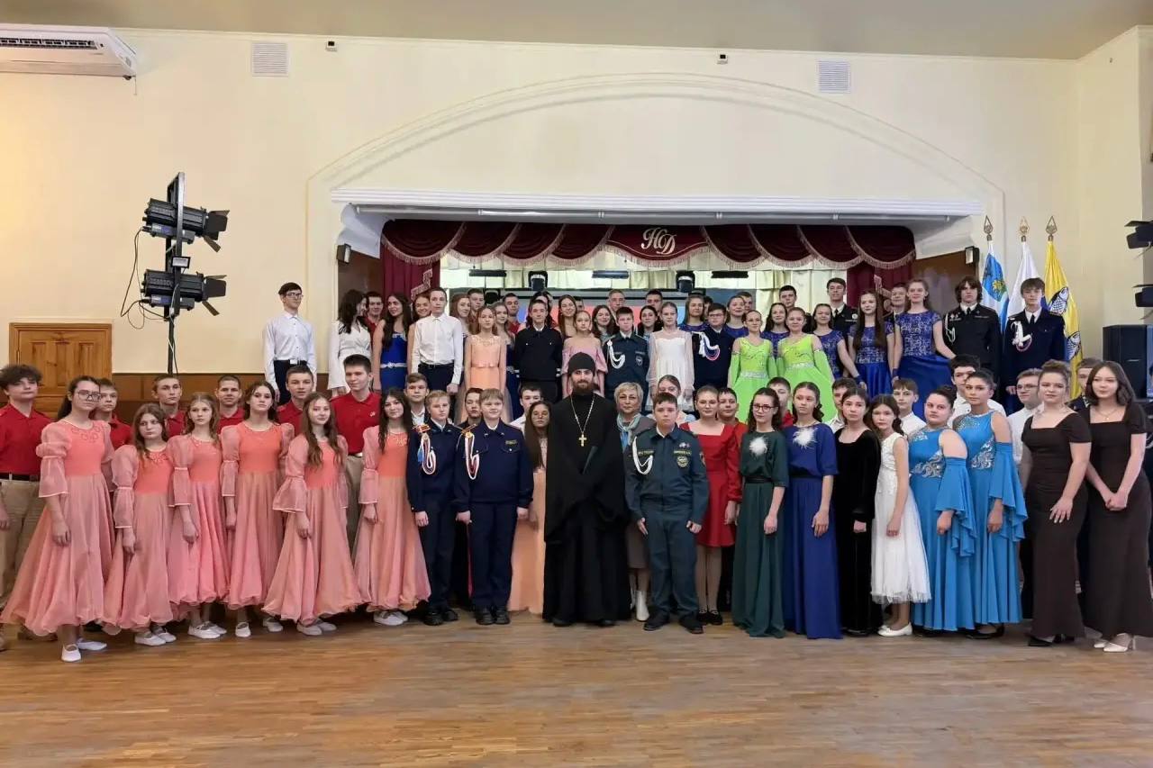 В Доме Дерябина прошел бал кадет и юнармейцев «Вера! Отечество! Честь!» В Доме Дерябина прошел бал кадет и юнармейцев «Вера! Отечество! Честь!»