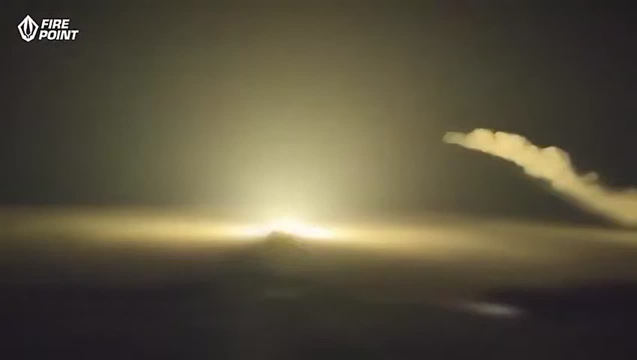 Владислав Шурыгин: Появление в распоряжении ВСУ крылатой ракеты большой дальности с мощной боевой частью (500 - 800 кг.) предельно остро ставит вопрос реформы российской системы ПВО, которая за все четыре года войны...