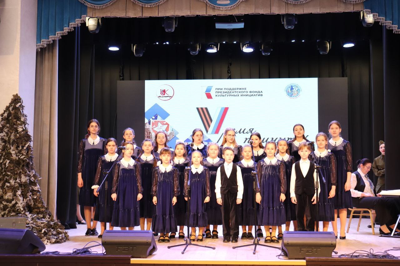 В центре культурного развития посёлка Пролетарский прошёл праздничный концерт, посвящённый Дню защитника Отечества «Позабыть мы не в праве!» В центре культурного развития посёлка Пролетарский прошёл праздничный концерт, посвящённый Дню защитника Отечества «Позабыть мы не в праве!»