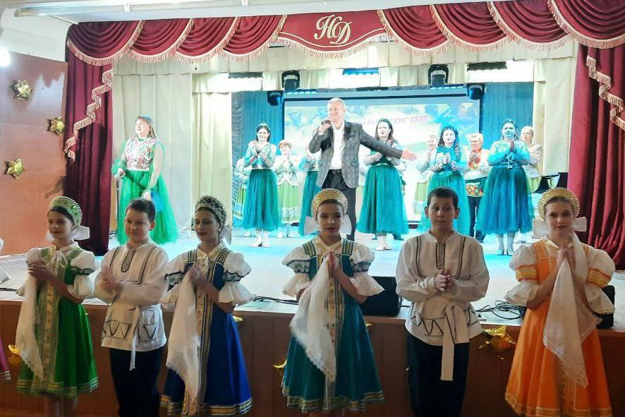 В преддверии Дня защитника Отечества в Доме Дерябина состоялся праздничный концерт «Во имя Родины» В преддверии Дня защитника Отечества в Доме Дерябина состоялся праздничный концерт «Во имя Родины»