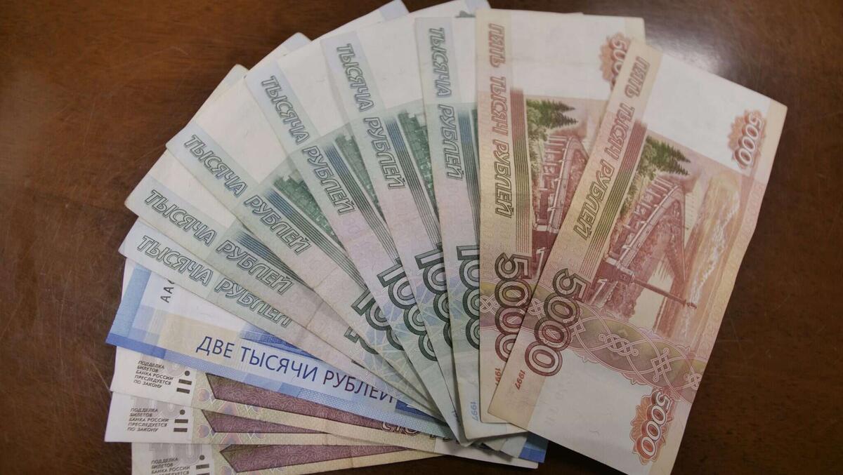 15 тысяч рублей: новые надбавки к пенсии для людей старше 80